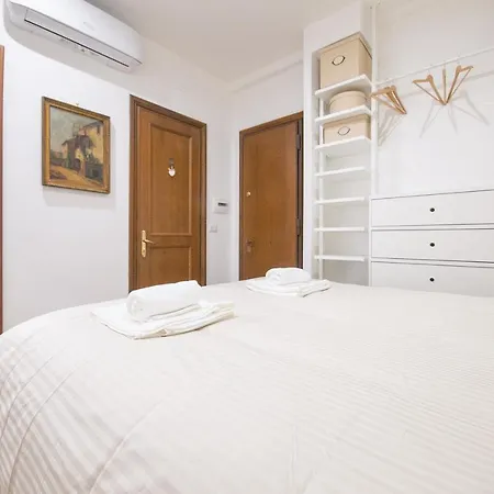 The Voice Of The Moon Apartment Rome Exterior photo