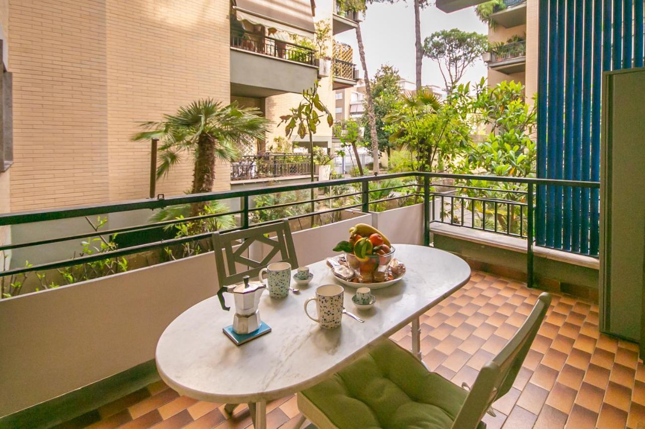 The Voice Of The Moon Apartment Rom